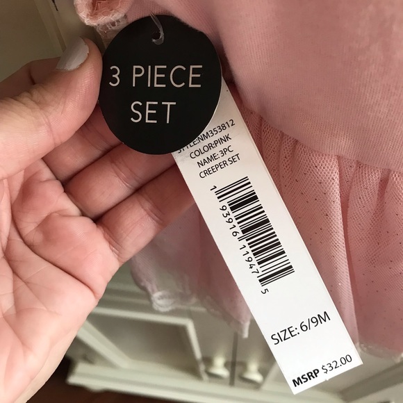 Nicole Miller 3-piece set - Picture 2 of 7